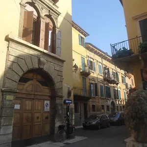  Hostel Protezione Della Giovane - Female Italy