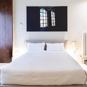 ** Bed & Breakfast Bc Maison Bed&cafe Italy
